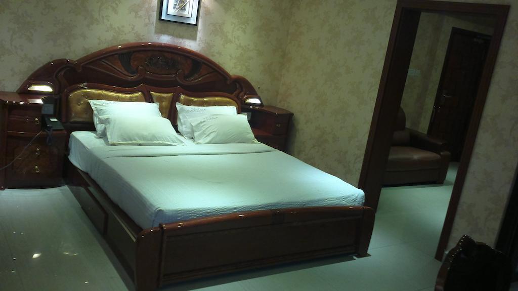 Hotel Sea Palace Kollam Szoba fotó