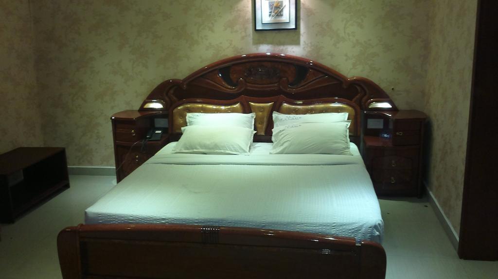 Hotel Sea Palace Kollam Szoba fotó